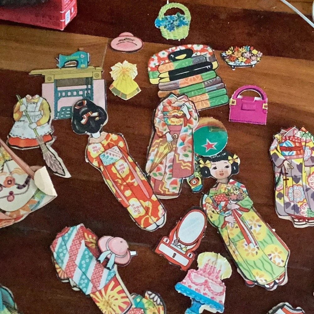 🧸VINTAGE Paper Dolls 1960’s Kay,Dixie, Dot & Millie AMAZING WARDROBE LOT